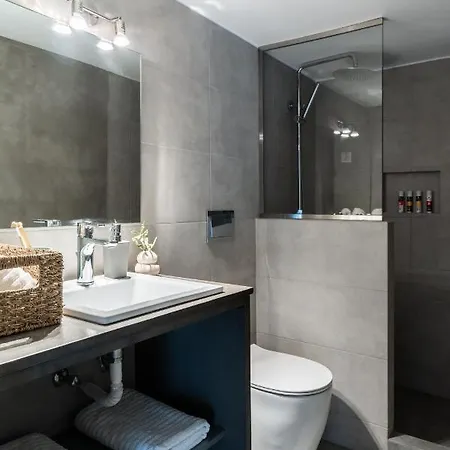 Alasthas Apartment Gavrio